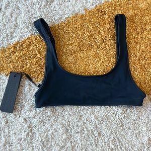 Triangl navy bikini top